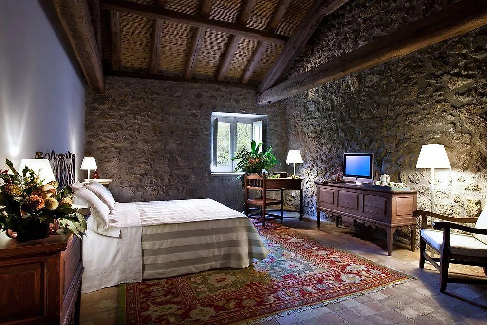 Отель Casa La Carrubbazza Сан-Грегорио-ди-Катания
